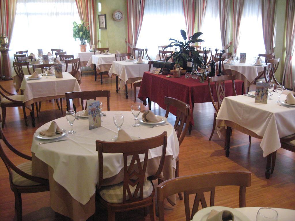 Hotel Restaurante San Roque Medina del Campo Exteriér fotografie